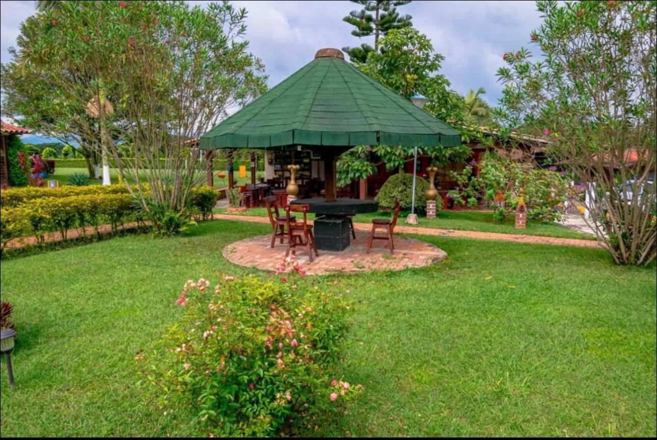 Finca Hotel El Ocaso Quimbaya Eksteriør bilde